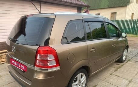 Opel Zafira B, 2012 год, 890 000 рублей, 3 фотография