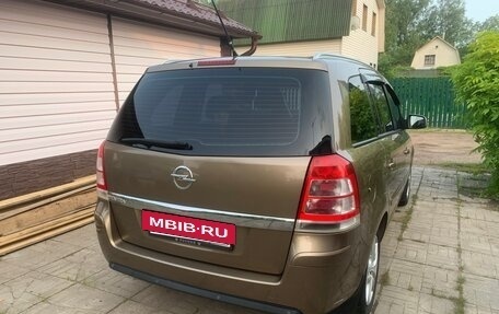 Opel Zafira B, 2012 год, 890 000 рублей, 4 фотография