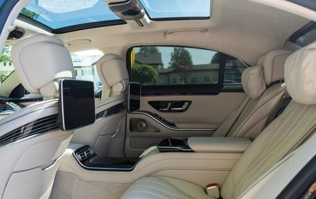 Mercedes-Benz S-Класс, 2024 год, 38 070 000 рублей, 13 фотография