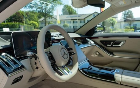 Mercedes-Benz S-Класс, 2024 год, 38 070 000 рублей, 10 фотография