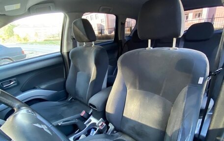 Mitsubishi Outlander III рестайлинг 3, 2008 год, 900 000 рублей, 8 фотография
