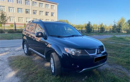 Mitsubishi Outlander III рестайлинг 3, 2008 год, 900 000 рублей, 9 фотография