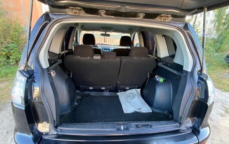 Mitsubishi Outlander III рестайлинг 3, 2008 год, 900 000 рублей, 2 фотография