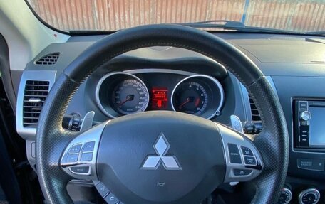 Mitsubishi Outlander III рестайлинг 3, 2008 год, 900 000 рублей, 15 фотография