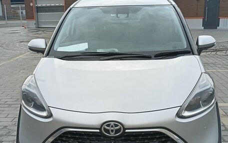 Toyota Sienta II, 2019 год, 1 290 000 рублей, 2 фотография
