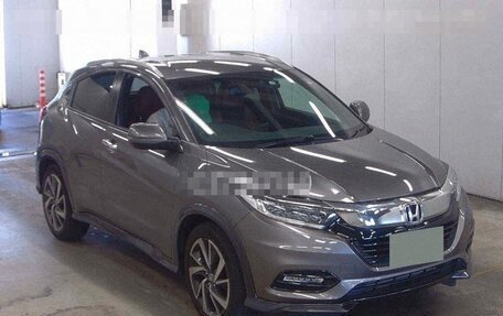 Honda Vezel, 2019 год, 2 250 000 рублей, 23 фотография