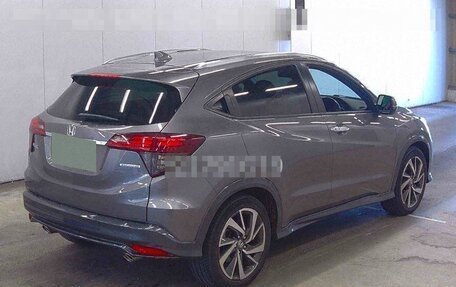 Honda Vezel, 2019 год, 2 250 000 рублей, 26 фотография