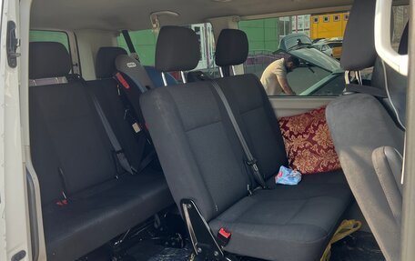 Volkswagen Caravelle T6 рестайлинг, 2016 год, 2 200 000 рублей, 9 фотография