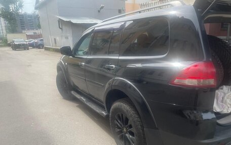 Mitsubishi Pajero Sport II рестайлинг, 2015 год, 2 300 000 рублей, 5 фотография