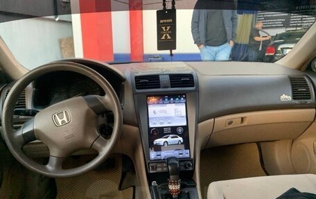 Honda Accord VII рестайлинг, 2006 год, 750 000 рублей, 8 фотография