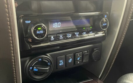 Toyota Fortuner II, 2017 год, 2 845 000 рублей, 16 фотография