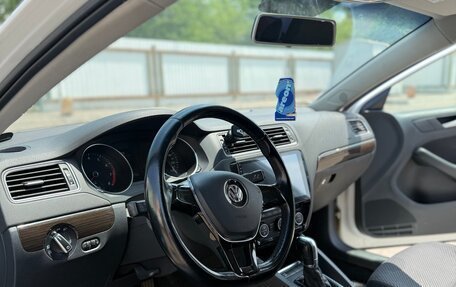 Volkswagen Jetta VI, 2015 год, 1 400 000 рублей, 7 фотография
