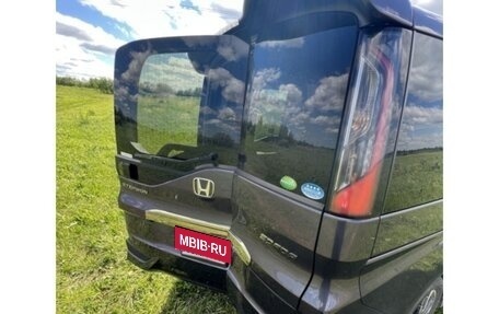 Honda Stepwgn IV, 2017 год, 2 100 000 рублей, 3 фотография