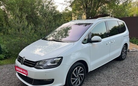 Volkswagen Sharan II, 2017 год, 2 250 000 рублей, 6 фотография