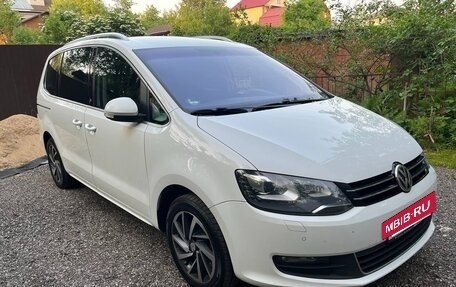 Volkswagen Sharan II, 2017 год, 2 250 000 рублей, 5 фотография
