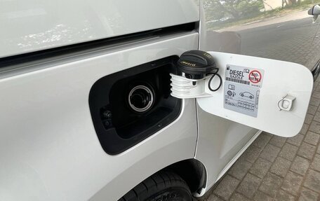 Volkswagen Sharan II, 2017 год, 2 250 000 рублей, 28 фотография