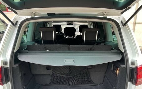 Volkswagen Sharan II, 2017 год, 2 250 000 рублей, 25 фотография