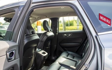 Volvo XC60 II, 2019 год, 2 880 000 рублей, 10 фотография