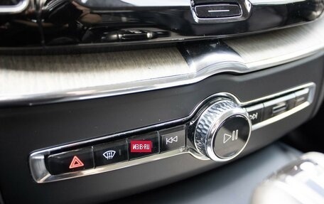 Volvo XC60 II, 2019 год, 2 880 000 рублей, 17 фотография