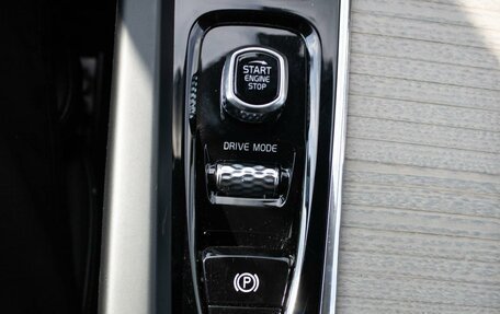 Volvo XC60 II, 2019 год, 2 880 000 рублей, 21 фотография