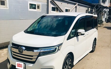 Honda Stepwgn IV, 2018 год, 2 200 000 рублей, 4 фотография