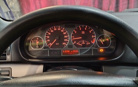 BMW 3 серия, 2004 год, 575 000 рублей, 9 фотография