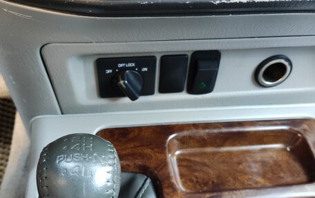 Nissan Patrol, 2003 год, 1 650 000 рублей, 8 фотография