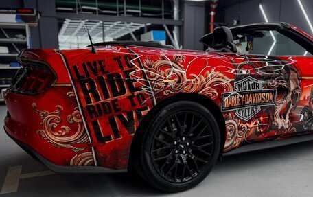 Ford Mustang VI рестайлинг, 2015 год, 3 300 000 рублей, 16 фотография