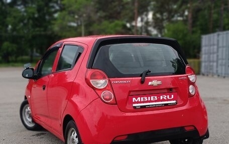 Chevrolet Spark III, 2013 год, 650 000 рублей, 3 фотография