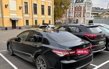 Toyota Camry, 2023 год, 3 530 000 рублей, 4 фотография