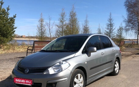 Nissan Tiida, 2010 год, 860 000 рублей, 3 фотография