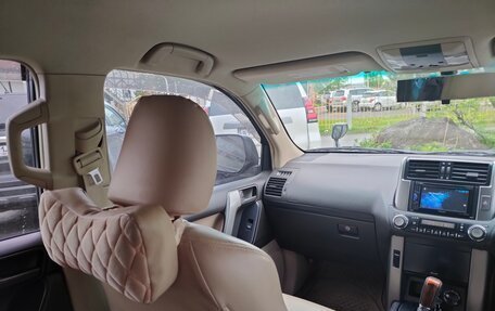 Toyota Land Cruiser Prado 150 рестайлинг 2, 2010 год, 1 800 000 рублей, 3 фотография