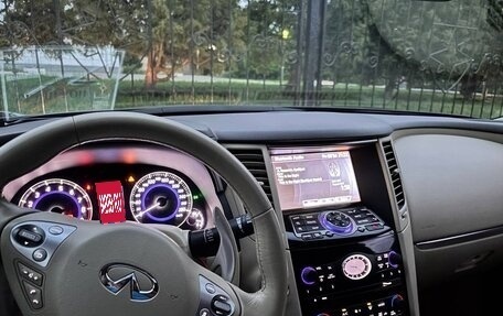 Infiniti QX70, 2015 год, 2 550 000 рублей, 1 фотография