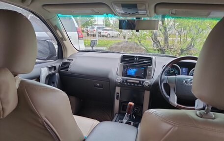 Toyota Land Cruiser Prado 150 рестайлинг 2, 2010 год, 1 800 000 рублей, 5 фотография