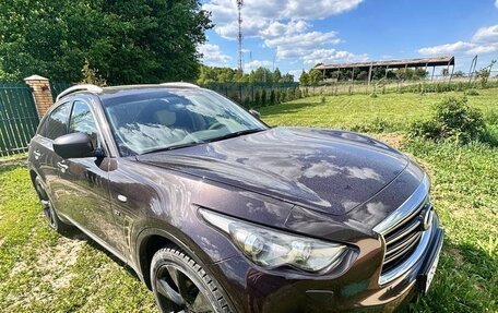 Infiniti QX70, 2015 год, 2 550 000 рублей, 18 фотография