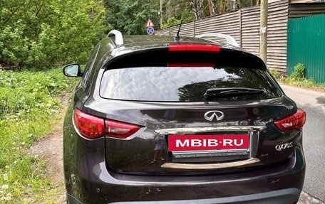 Infiniti QX70, 2015 год, 2 550 000 рублей, 6 фотография