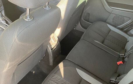 Skoda Yeti I рестайлинг, 2015 год, 1 450 000 рублей, 18 фотография