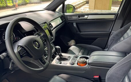 Volkswagen Touareg III, 2012 год, 2 099 000 рублей, 11 фотография
