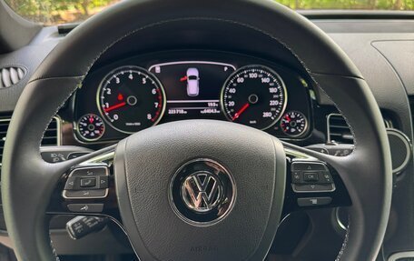 Volkswagen Touareg III, 2012 год, 2 099 000 рублей, 12 фотография