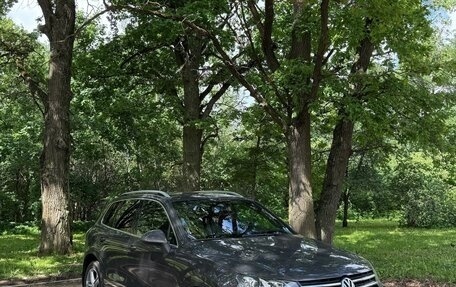 Volkswagen Touareg III, 2012 год, 2 099 000 рублей, 5 фотография