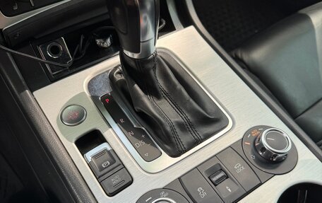 Volkswagen Touareg III, 2012 год, 2 099 000 рублей, 19 фотография