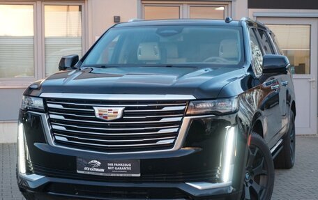 Cadillac Escalade V, 2022 год, 13 815 000 рублей, 2 фотография