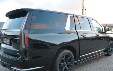 Cadillac Escalade V, 2022 год, 13 815 000 рублей, 6 фотография