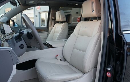 Cadillac Escalade V, 2022 год, 13 815 000 рублей, 10 фотография
