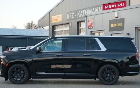 Cadillac Escalade V, 2022 год, 13 815 000 рублей, 4 фотография