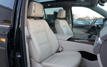 Cadillac Escalade V, 2022 год, 13 815 000 рублей, 12 фотография