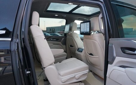 Cadillac Escalade V, 2022 год, 13 815 000 рублей, 15 фотография