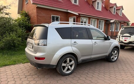 Mitsubishi Outlander III рестайлинг 3, 2008 год, 850 000 рублей, 5 фотография