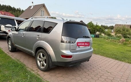 Mitsubishi Outlander III рестайлинг 3, 2008 год, 850 000 рублей, 4 фотография