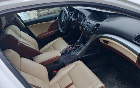 Honda Accord VIII рестайлинг, 2010 год, 1 100 000 рублей, 2 фотография